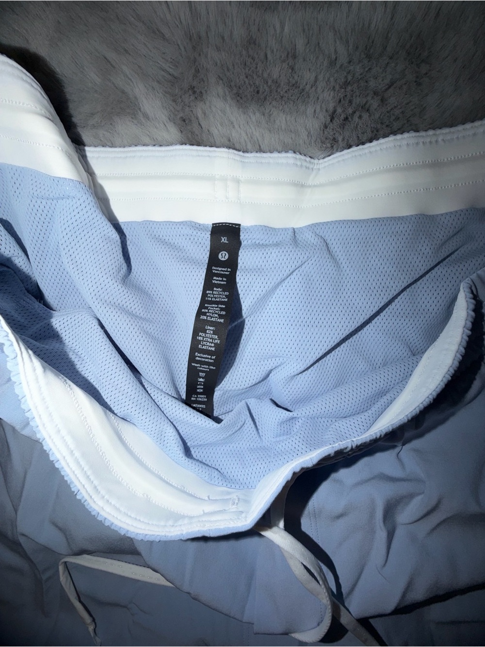 Lululemon Pool Shorts with Drawstring - Picture 2 of 4